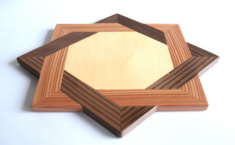 秋田杉の組子コースター 5個セット 置台付き 職人による手作り ハンドメイド 結婚式の引き出物 お祝い品 贈答品 インテリア