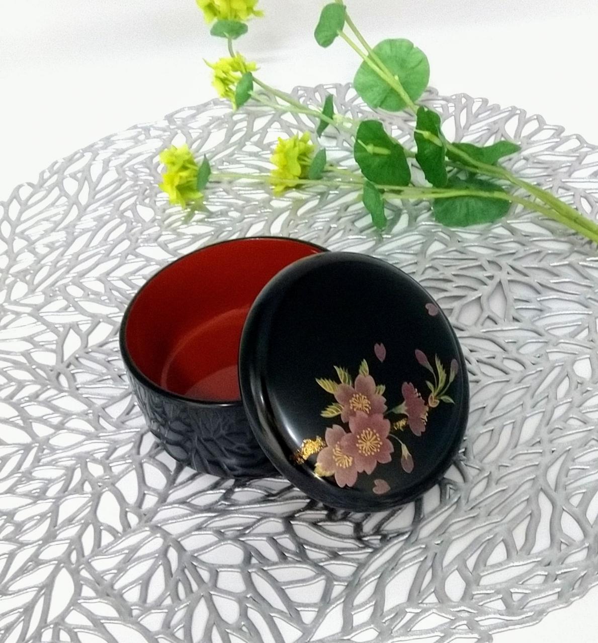 川連漆器 蓋付一段小鉢 桜【井上漆器店】[B1-5901]