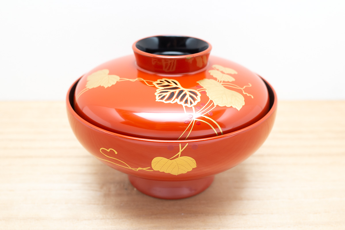 吸物椀  ( 蔦 ) 洗朱 《 川連漆器 》/ お椀 蓋付 赤【佐藤善六漆器店】[H6-9202]