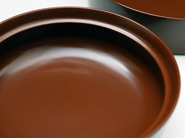 aeru 川連漆器のこぼしにくい器 深皿 べんがら【(株)和える】[N5-15601]