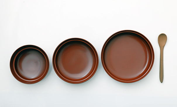 aeru 川連漆器のこぼしにくい器 深皿 べんがら【(株)和える】[N5-15601]