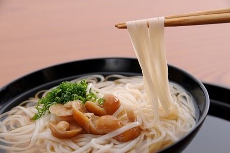 稲庭宝来うどん 2人前10袋 桐箱つゆ20袋付 稲庭うどん 秋田名物 秋田県 湯沢市 乾麺 手延べうどん 【稲庭宝泉堂】[H1101]