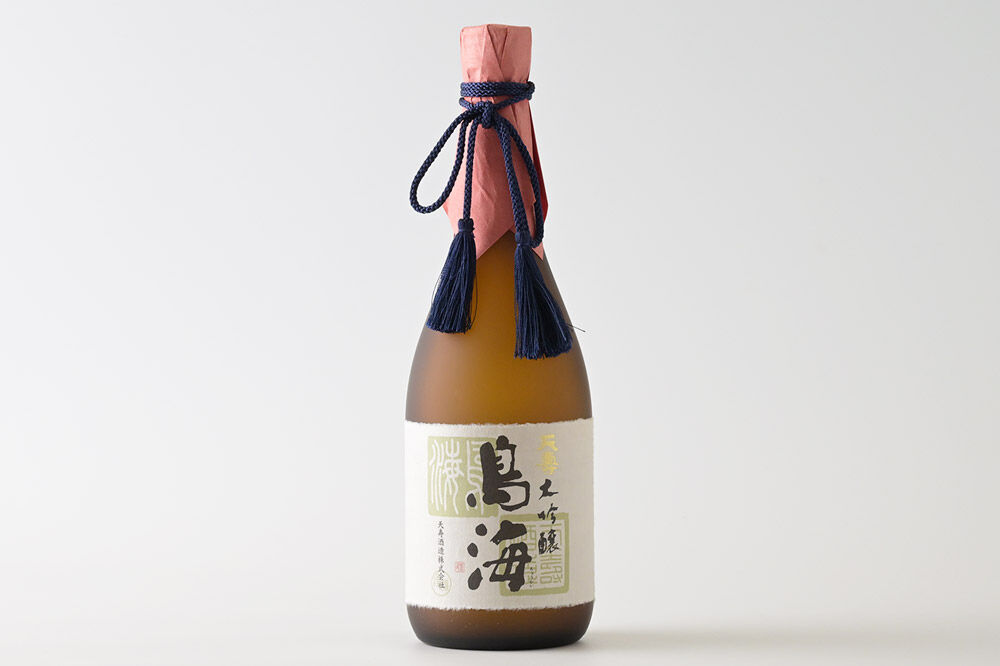 由利本荘地酒究極の逸品セット 合計2本（雪の茅舎 大吟醸 花朝月夕 720ml、天寿 大吟醸 鳥海 720ml） [日本酒 お酒 酒 大吟醸 地酒 飲みくらべ 飲み比べ セット 秋田]