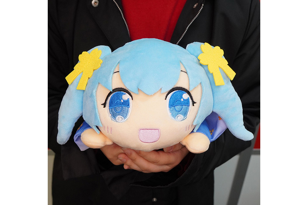 黄桜すい 寝そべりぬいぐるみ（サイズ 25cm）