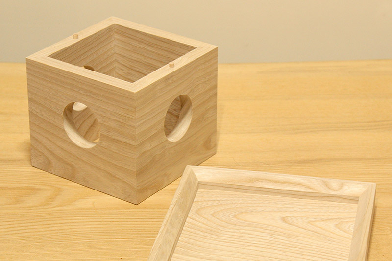 栓の木 三方 (幅15×高さ12×奥行き15cm)＜あきた芸術村 森林工芸館＞木製 雑貨 オブジェ 卓上 置き物 おしゃれ かわいい ナチュラル