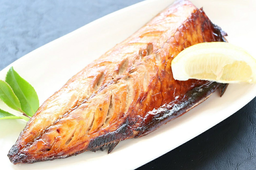 海の恵み 盛りだくさんセット 海鮮宝箱（15点入り） 詰合せ セット 鈴木水産 秋田県 八峰町