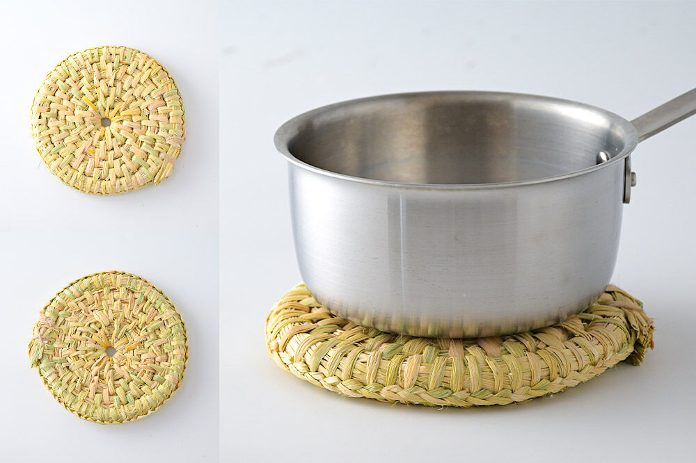 わら細工 なべしき（小） 秋田県美郷町産藁使用 [藁細工 わら]