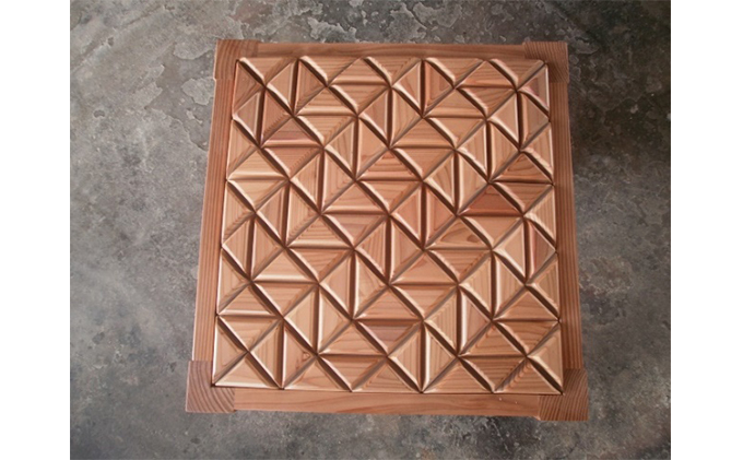 在宅 リモートワークも快適に！東北産クリ材使用 一人掛け用ベンチ（巴矢羽） インテリア 雑貨 日用品 