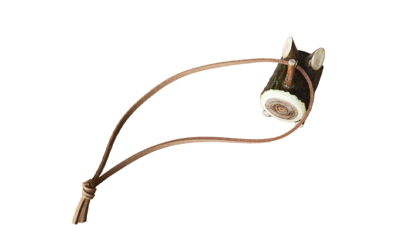 木製 まったり猫のストラップ［長者森工房］ 秋田県 羽後町 【 ストラップ 猫 黒猫 猫雑貨 雑貨 おしゃれ 和風 縁起物 】