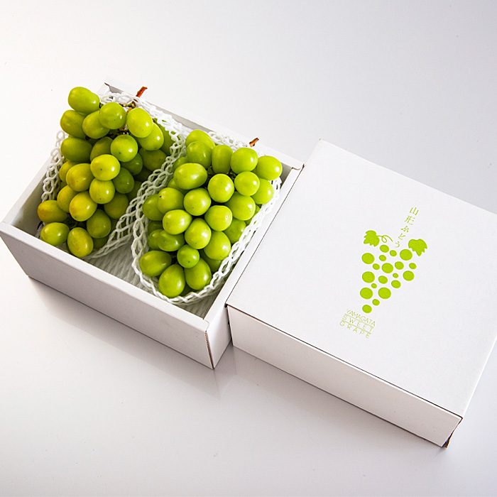 山形市産 シャインマスカット 秀 約1kg以上(2房)[後半] 【令和8年産先行予約】FU23-038