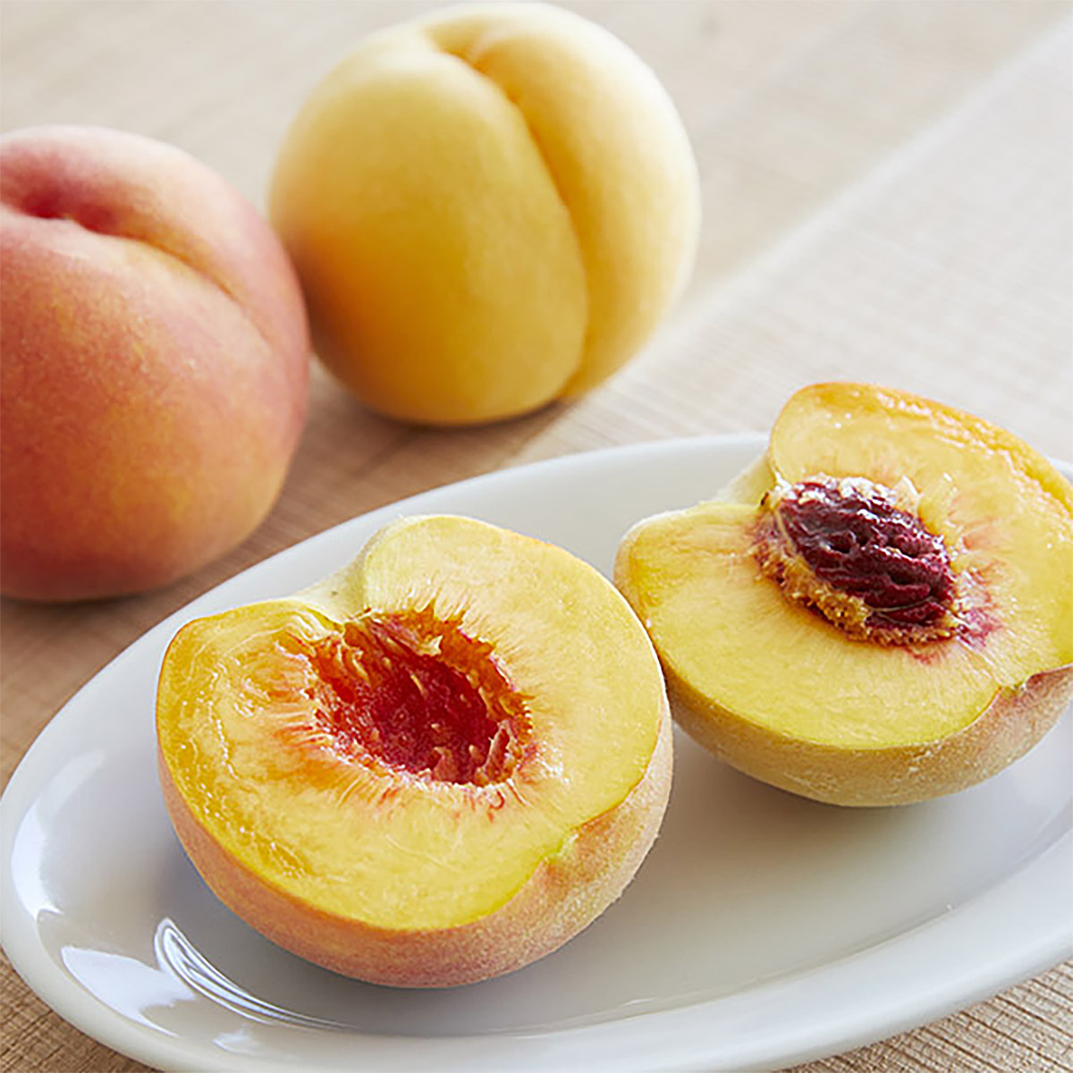 山形産 黄色い桃(有袋・無袋)2kg(5～10玉)[柔らかくなる桃] 【令和8年産先行予約】FU21-166