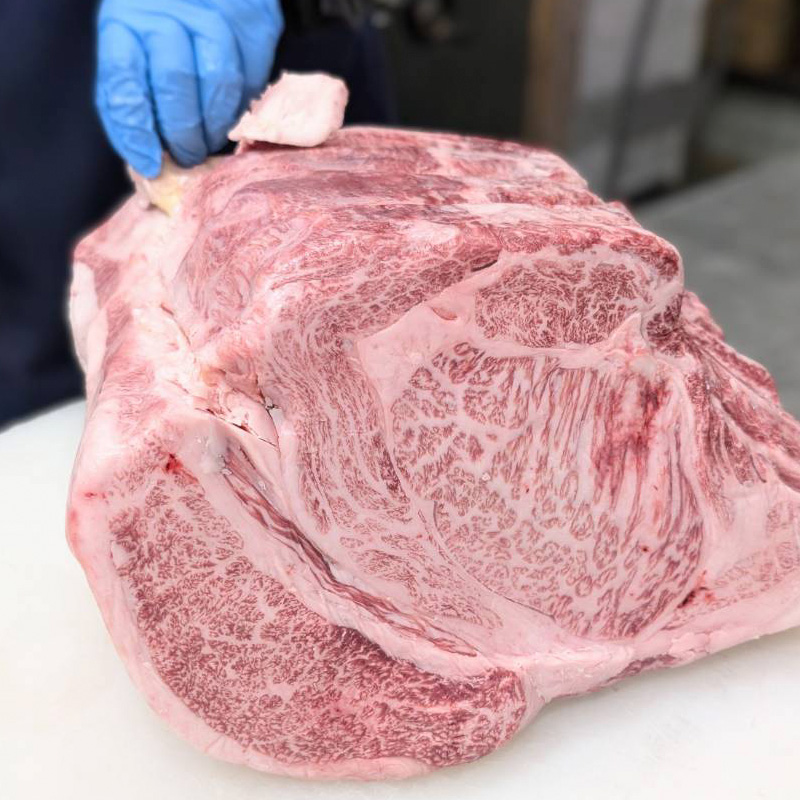 肉の中村特製 山形県産 牛肉 豚肉 3種食べ比べセットA 500g(山形牛肩ロース特製赤味噌漬け 300g 山形豚の角煮 100g 山形豚チャーシュー100g) 保存料・着色料不使用 冷凍  家庭用 国産 牛肉 山形牛 豚肉 味噌 ポーク 焼くだけ 詰め合わせ 惣菜 詰合せ キャンプ飯 BBQ 山形県 山形市
 FY24-489