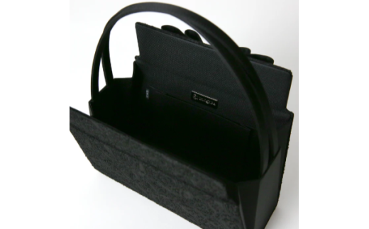 【米沢織】YUMI KATSURA／ダブルリボンデザインフォーマルバッグ ブラック 黒 バック 日本製 冠婚葬祭 式典 入学式 卒業式 入園式 卒園式 ハンドバッグ 弔事 ブラックフォーマル 山形県 米沢市