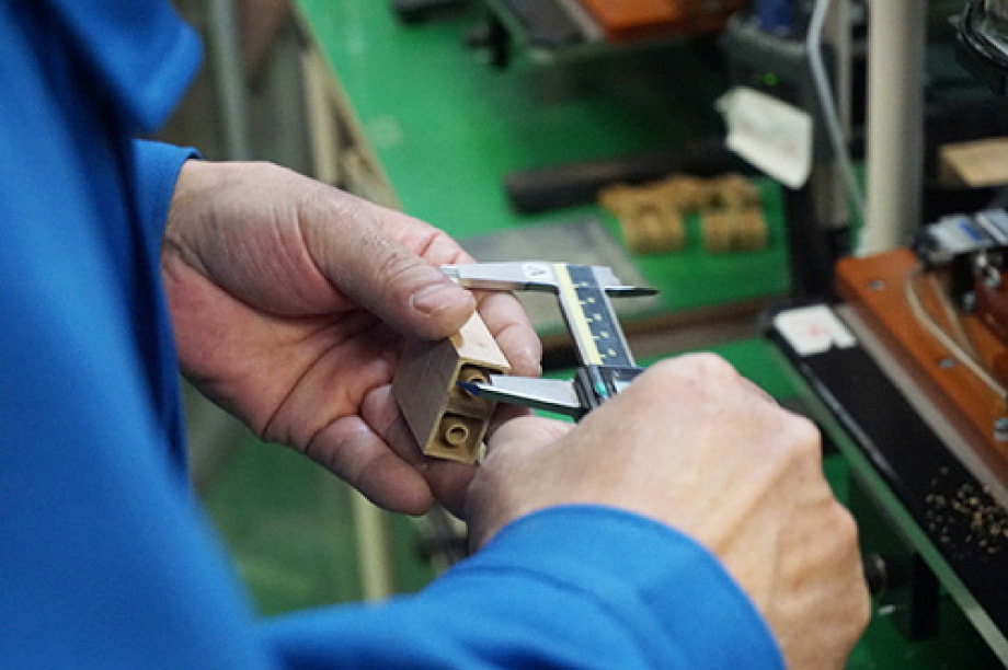 強い経営基盤をつくり、活気に満ちた産業の創出