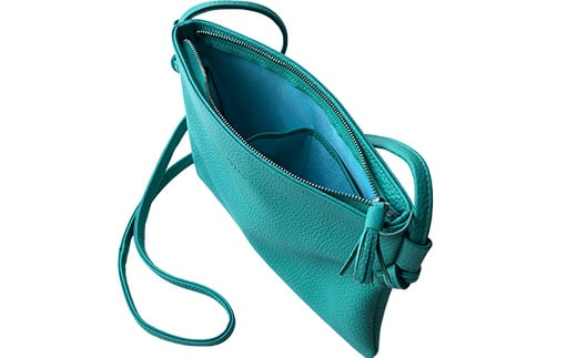 Carino カリーノ サコッシュ/グリーン 入学祝い 卒業祝い 就職祝い 退職祝い 贈り物 贈答 ギフト 人気 誕生日 プレゼント 母の日 父の日 山形県 新庄市  F3S-1463