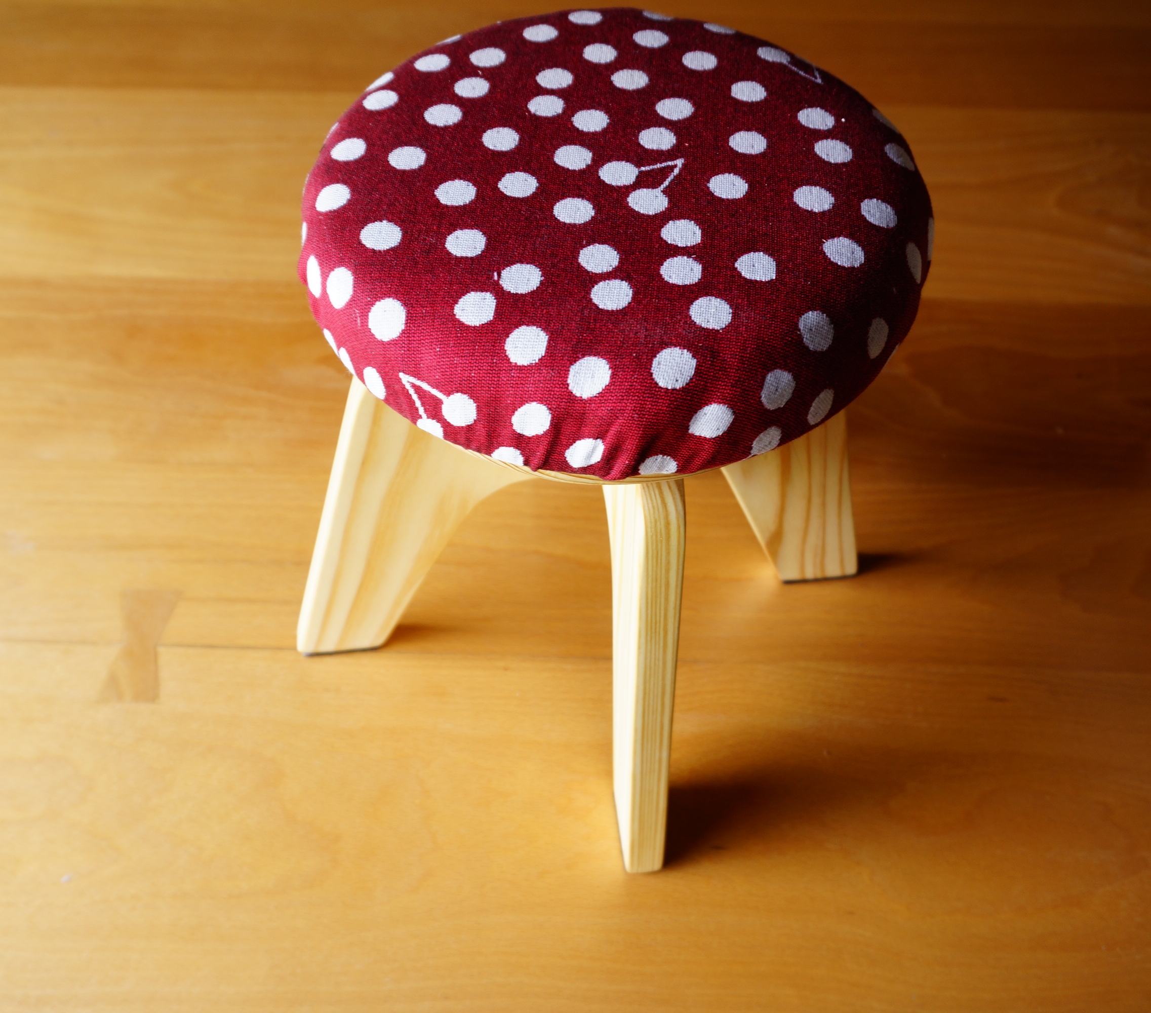 Co.isu（米織小紋さくらんぼ赤） 山形県 東根市　hi048-018