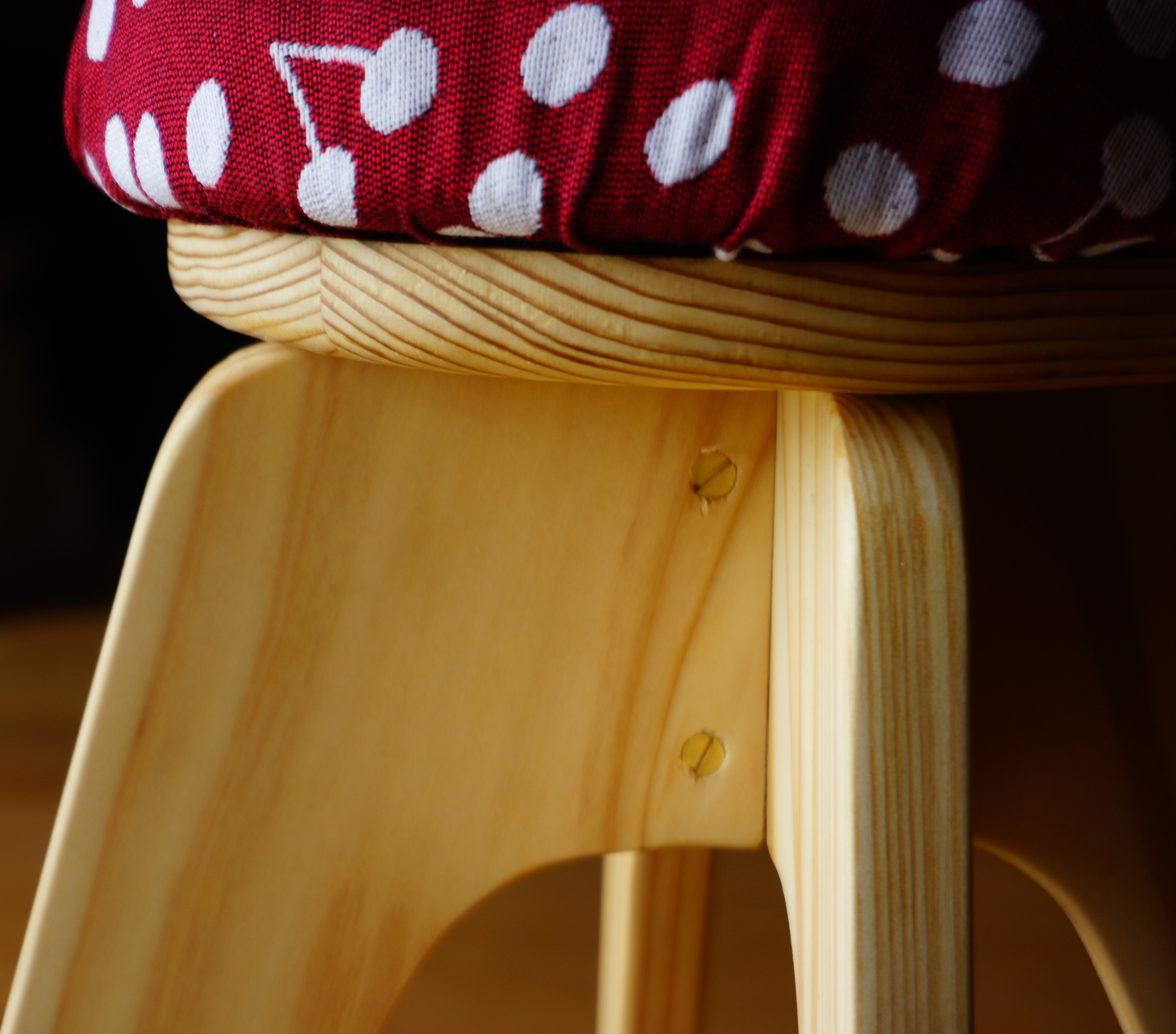 Co.isu（米織小紋さくらんぼ赤） 山形県 東根市　hi048-018