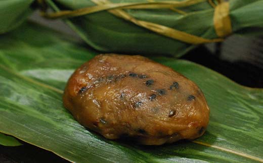 南陽の「つのまき (5本×1袋)」＆「笹巻き (5個×1袋)」セット 《令和7年5月上旬～発送》 『菓子処 六味庵』 ゆべし ちまき 和菓子 菓子 山形県 南陽市 [2160]