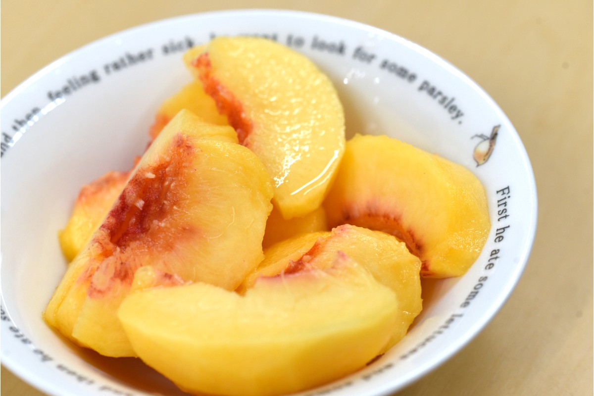 【令和8年産】黄桃 品種おまかせ 3kg (8〜12玉前後) ギフト箱入 秀品 山形県産  【山形eLab】ka074-009-r8