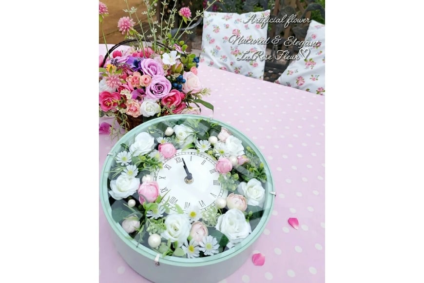 フラワーアレンジメント 選べる カラー 薔薇の花時計 [La.Rose Fleur 山形県 高畠町 tk06ayt140011] 時計 バラ 薔薇 花 はな 造花 フラワー アレンジメント インテリア 飾付 置き型 壁掛け ハンドメイド