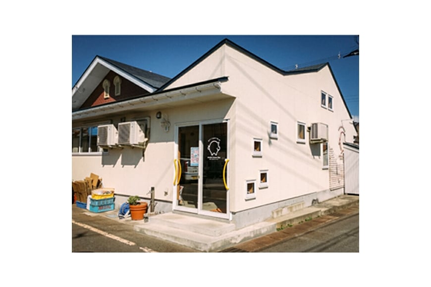 ウインナー IFFA金賞受賞 あらびきウインナー  110g 5パック 計550g [ファイン 山形県 高畠町 tk06ays750012]  無塩せき ウィンナー ウインナー ソーセージ あらびき 粗挽き 豚 豚肉 肉 スモーク 燻製