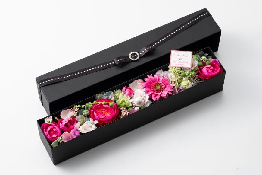 フラワーアレンジメント アーティフィシャルフラワー ギフト BOX [La.Rose Fleur 山形県 高畠町 tk06ayt140000] フラワー アレンジメント ハンドメイド 花 はな 造花 インテリア 飾付