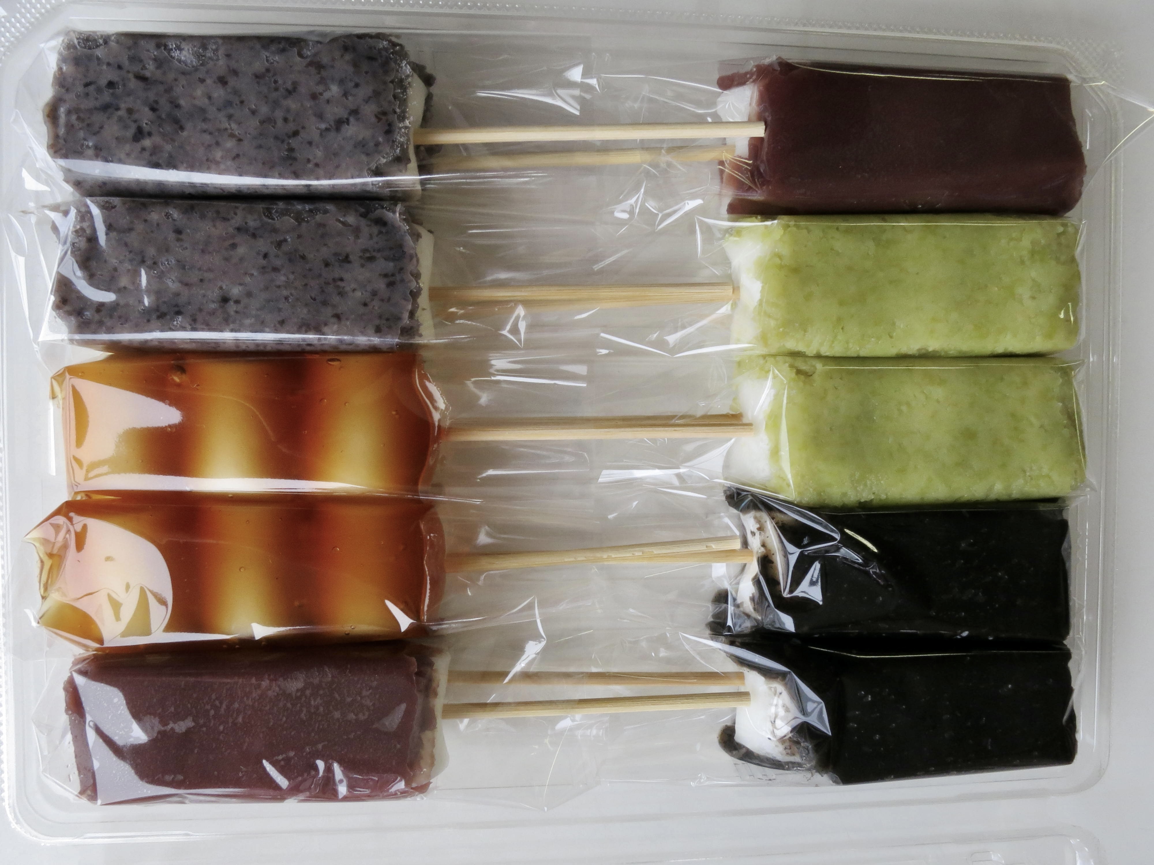 お米から作った 特製二度蒸しだんご 30本 【冷凍発送】 - 団子 和菓子 あんこ みたらし じんだん ごま 季節の味 5種 各6本 詰め合わせ 手土産 ギフト 贈答 お取り寄せ 冷凍 おすすめ 送料無料 山形県 飯豊町