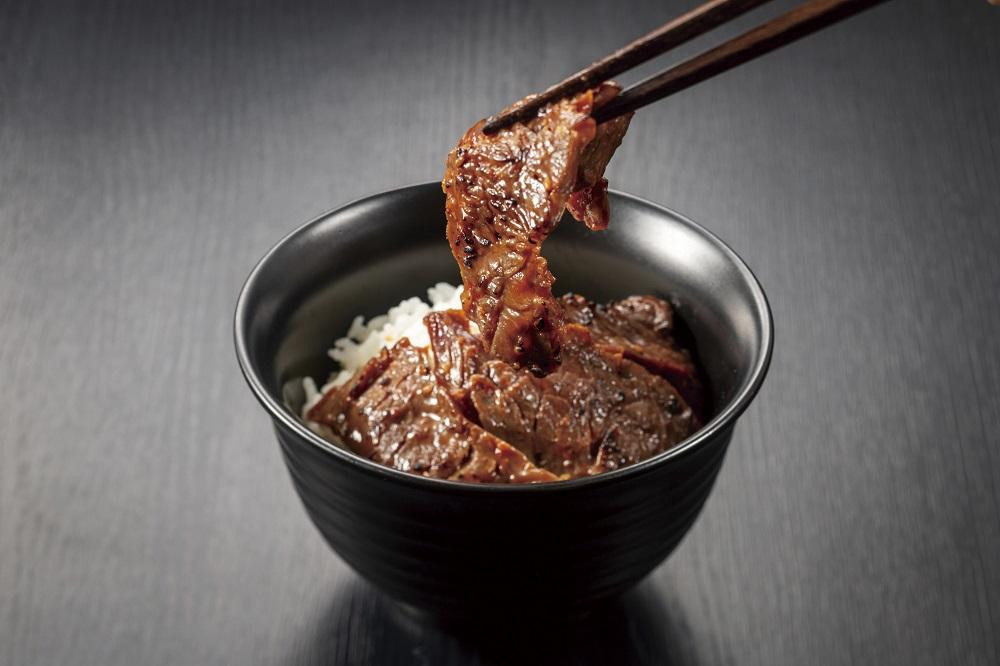 【定期便/計9回】味付き牛ハラミ　1kg(200g×5)　計9kg | 特製タレ 焼くだけ 手作業で加工 焼肉 お取り寄せ バーベキュー ふるさと納税はらみ ふるさと納税ハラミ 柔らかい やわらかい 父の日 | EQ040-1000g-t9
