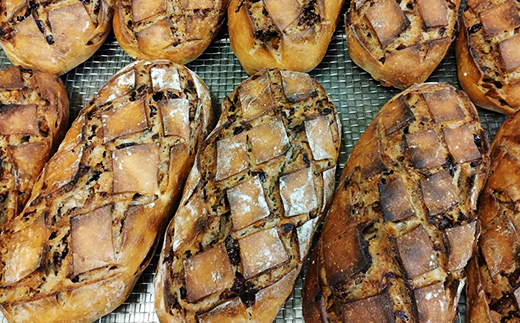 丸十製パン　素材にこだった手作りクロワッサン&具材ぎっしり贅沢カンパーニュ F7X-0098