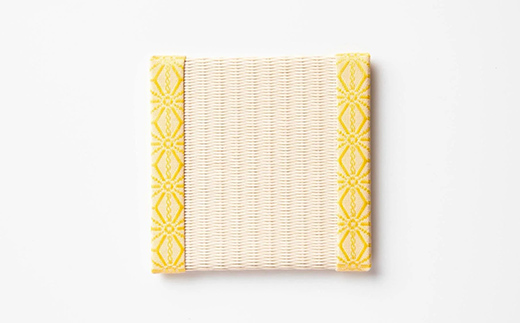 畳コースター 1枚 Sサイズ 麻の葉（黄色） 久保木畳店 TATAMIVILLAGE 須賀川市 福島 F7X-0540