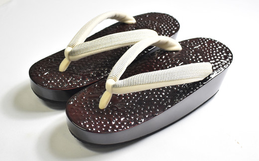 女性用石目塗り舟形1足　Sサイズ(21cm〜22.5cm)　【07208-0192-1】