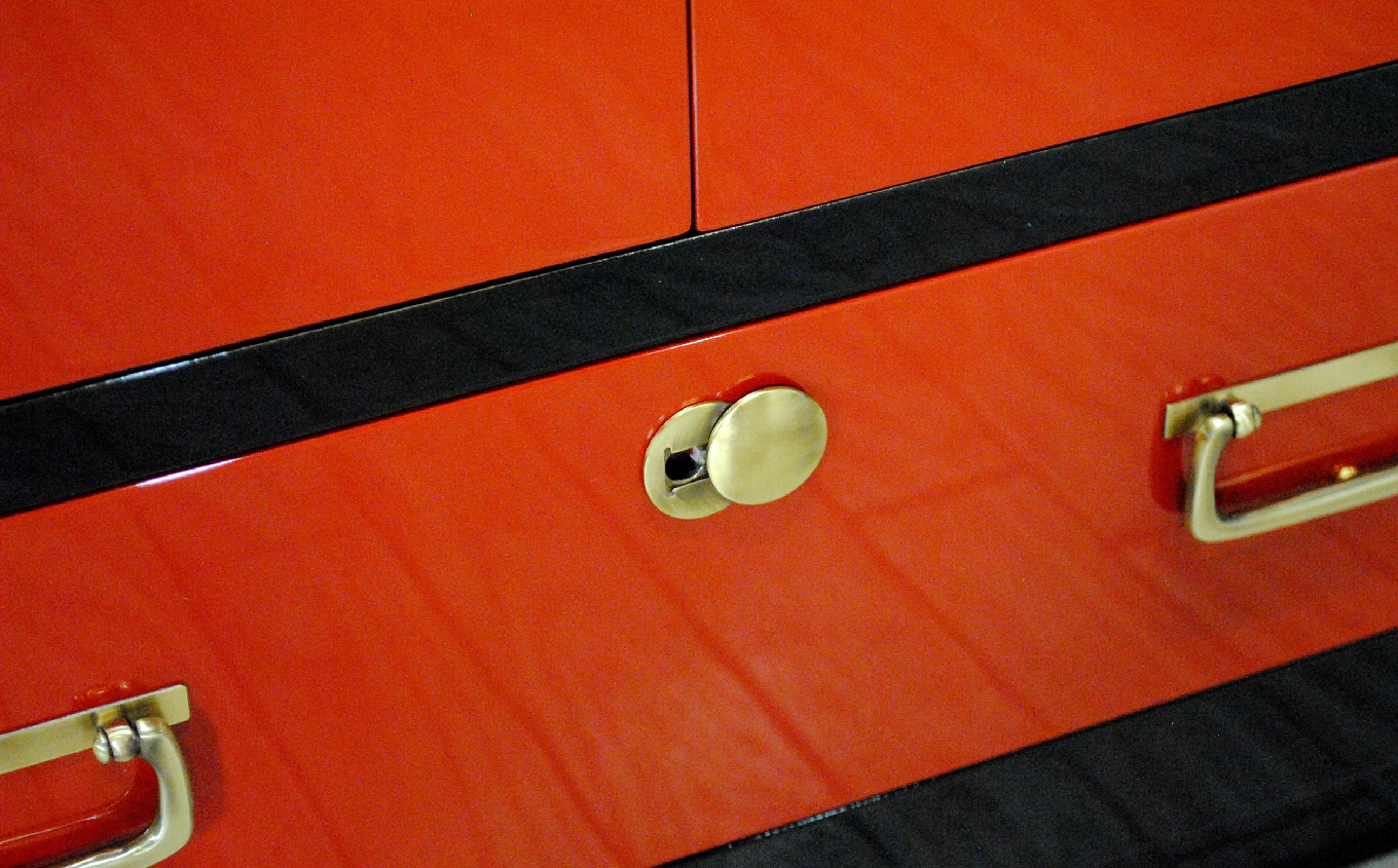 45朱塗リビングボード 朱と黒 UV漆 《創業明治2年 田中家具 謹製》 家具 伝統 暮らし インテリア 人気 ランキング おすすめ ギフト 故郷 ふるさと 納税 福島 ふくしま 二本松市 送料無料【田中家具】