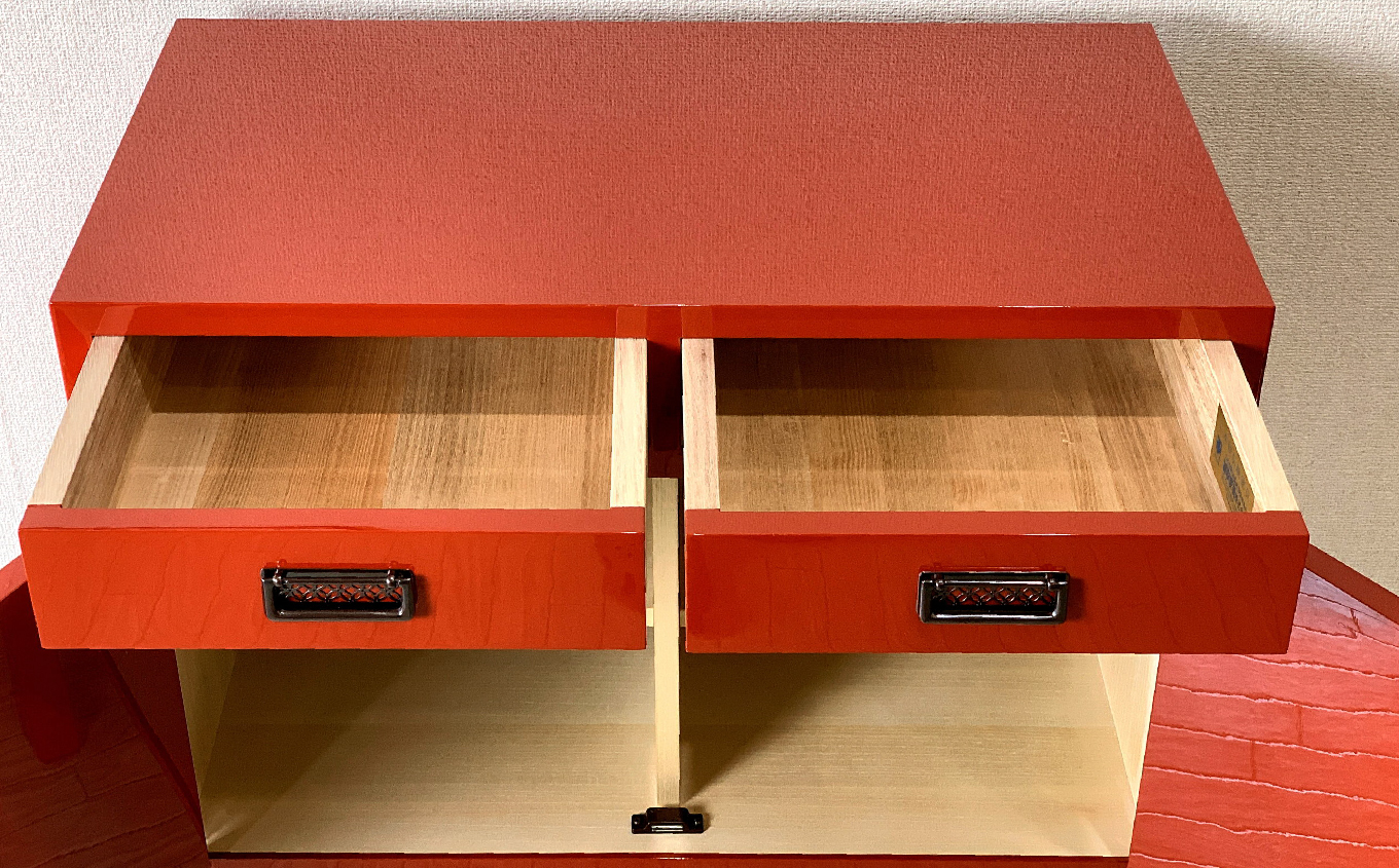 70巾桐モダンコンソールテーブル 両開 朱 《創業明治2年 田中家具 謹製》 家具 伝統 暮らし インテリア 人気 ランキング おすすめ ギフト 故郷 ふるさと 納税 福島 ふくしま 二本松市 送料無料【田中家具】