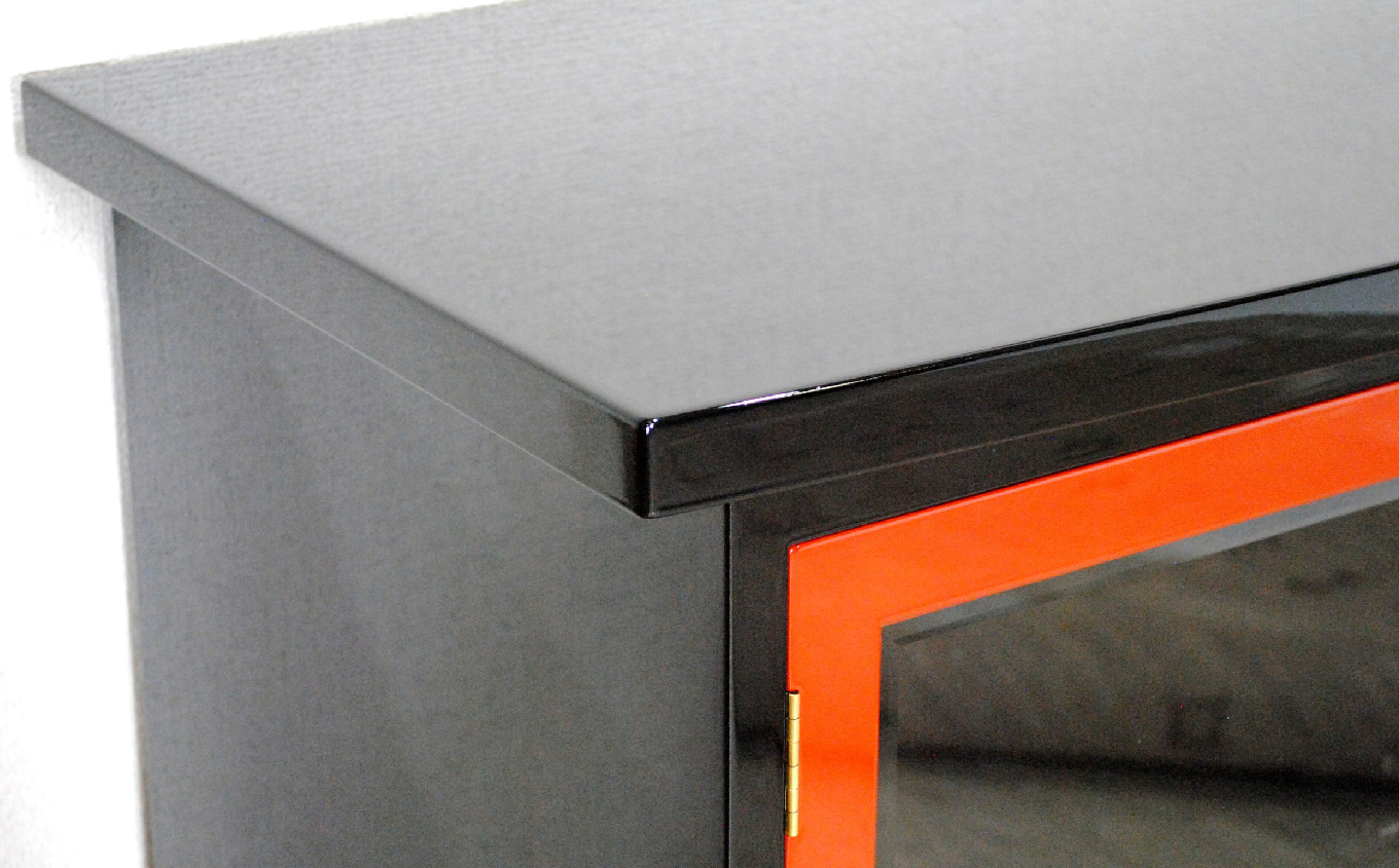 45朱塗リビングボード 朱と黒 UV漆 《創業明治2年 田中家具 謹製》 家具 伝統 暮らし インテリア 人気 ランキング おすすめ ギフト 故郷 ふるさと 納税 福島 ふくしま 二本松市 送料無料【田中家具】