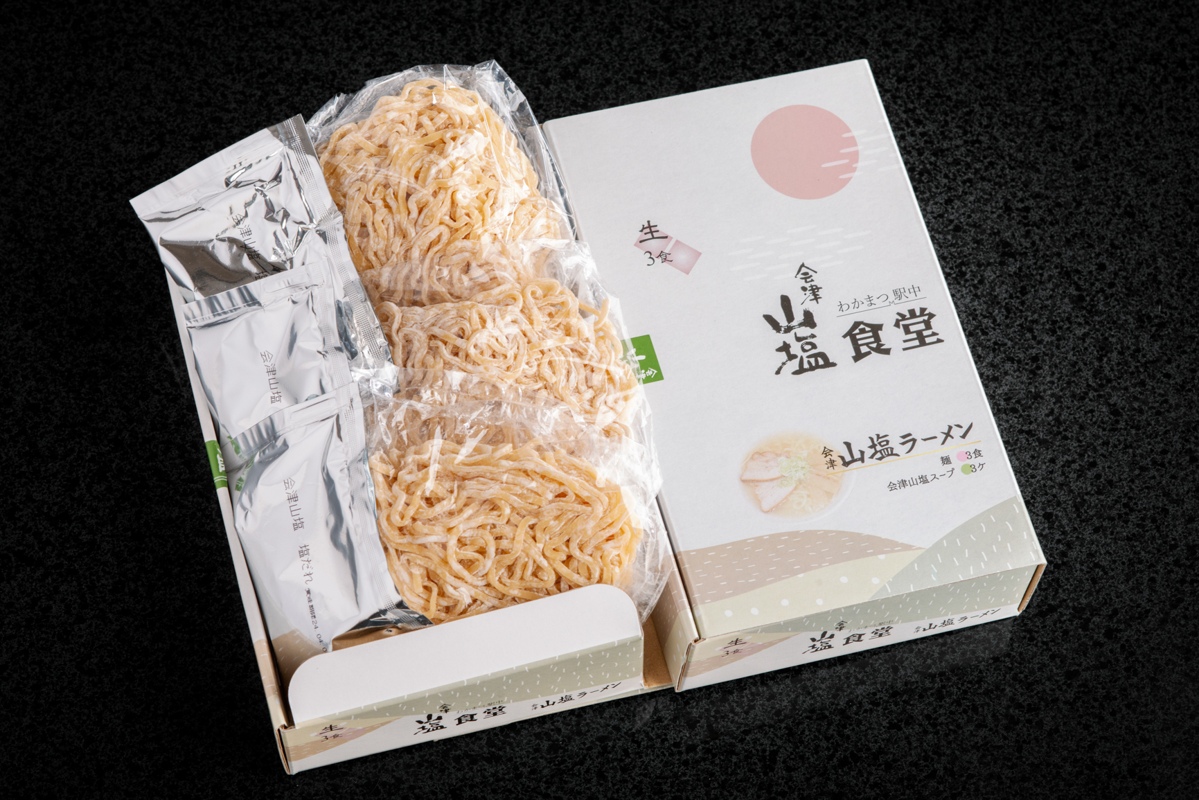 ãäŒæŽ¥å±±å¡©ã©ãŒã¡ã³ããåç£çš 3 é£å
¥ïŒãã165gÃ3ã»ã¹ãŒã 50gÃ3ïŒ KBJ024