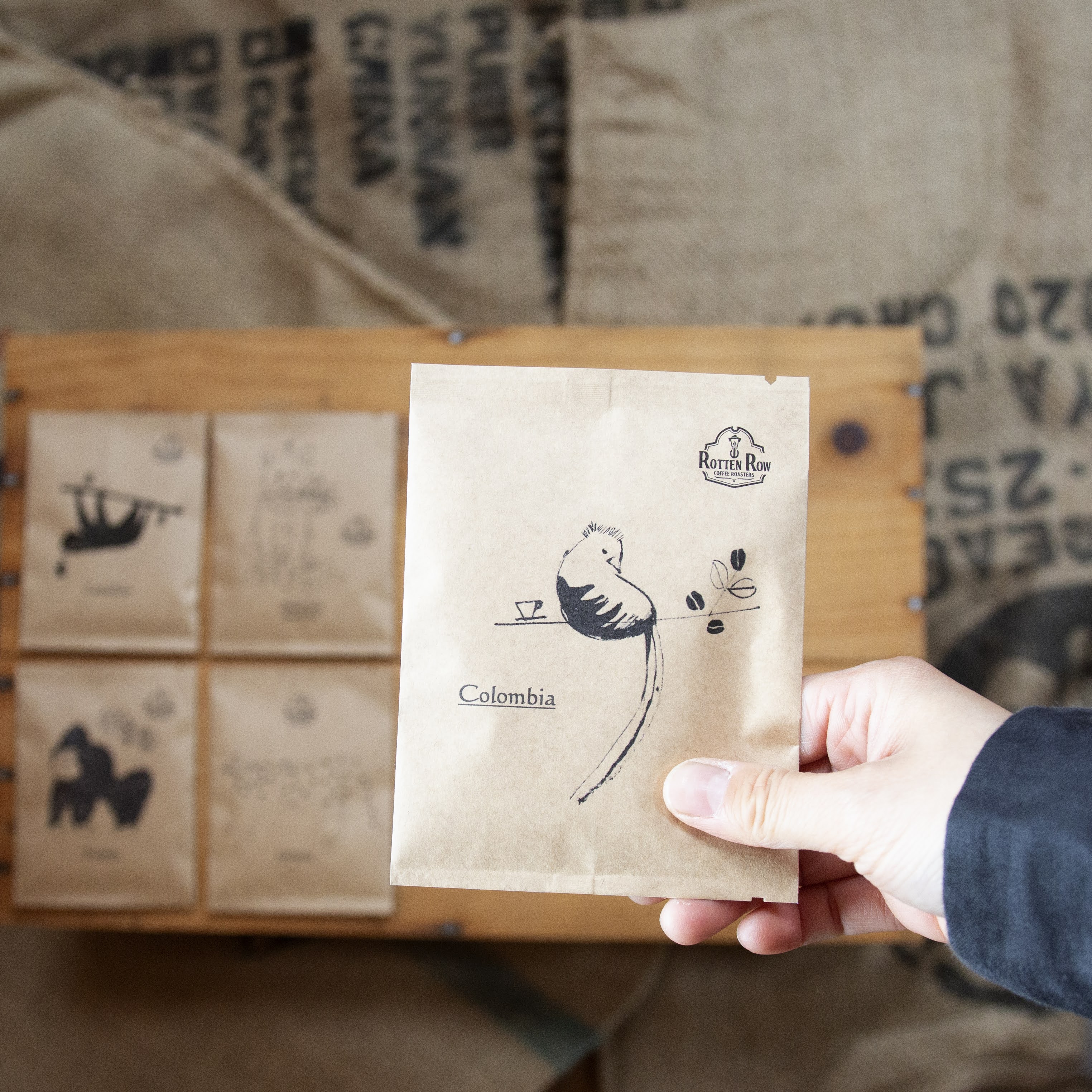 繧ケ繝壹す繝」繝ォ繝繧」繧ウ繝シ繝偵シ繝峨Μ繝繝励ヱ繝繧ッ(5蛟句・テ3)繧サ繝繝医仙、ァ閾ェ辟カ縺ォ蝗イ縺セ繧後◆陬冗」先「ッ縺九i縺雁ア翫¢縺吶k閾ェ螳カ辟咏弱 KBR001