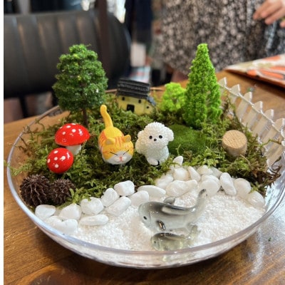 苔(コケ)とジオラマ、フィギュアを使ったテラリウム作り!!【配送不可地域：離島・沖縄県】【1593797】