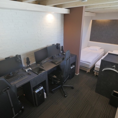 リゾートホテルHOTEL VILLA THE RooM e-sports & resort宿泊券2名【配送不可地域：離島・沖縄県】【1673516】