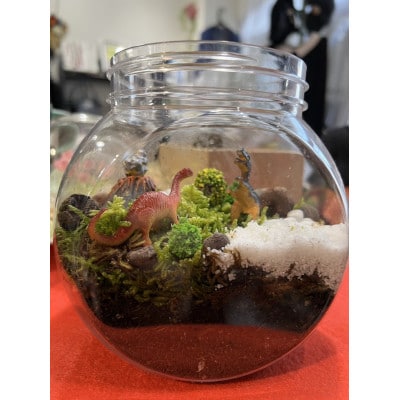 苔(コケ)とジオラマ、フィギュアを使ったテラリウム作り!!【配送不可地域：離島・沖縄県】【1593797】