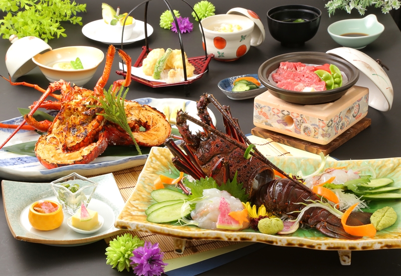 特大『常陸乃国いせ海老』と季節の会席付　１泊２食ペア宿泊券【 茨城県 日立市 】
