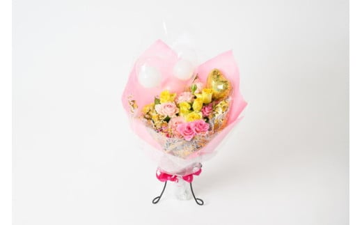 古河市三和産バラの花束（バルーン付き）｜ 花 フラワー 薔薇 ローズ 包装 ご家庭用 ギフト 記念日 誕生日 結婚記念日 送別 歓迎 イベント 発表会 卒業式 サプライズ お祝い プレゼント 贈答 贈り物 茨城県 古河市 ※北海道・沖縄・離島への配送不可 _DP79