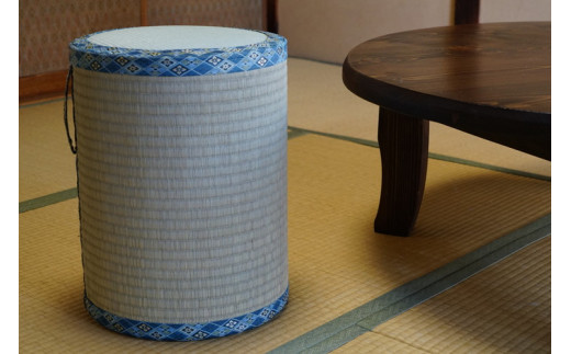 畳職人が作る畳椅子 高さ40cm 古河市 ※着日指定不可 | 畳 たたみ タタミ 畳椅子 いす イス 手作り 職人 インテリア 家具 和風 イグサ いぐさ リサイクル 手軽 軽い 簡単 腰掛 ギフト 贈答 プレゼント お祝 記念品 ご褒美_EA04