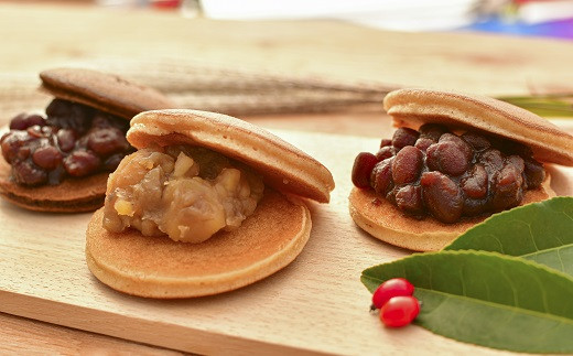 どらやきみ乃かのどら焼き（和栗餡・大納言粒餡24個入り）　※離島への配送不可　※2026年10月中旬頃～2027年2月中旬頃に順次発送予定 | どらやき 菓子 お菓子 和菓子 おやつ スイーツ 取り寄せ お取り寄せ 個包装 セット 詰合せ 詰め合わせ 専門店 手作り ご家庭用 手土産 ギフト 贈答 贈り物 お中元 お歳暮 プレゼント _CC05