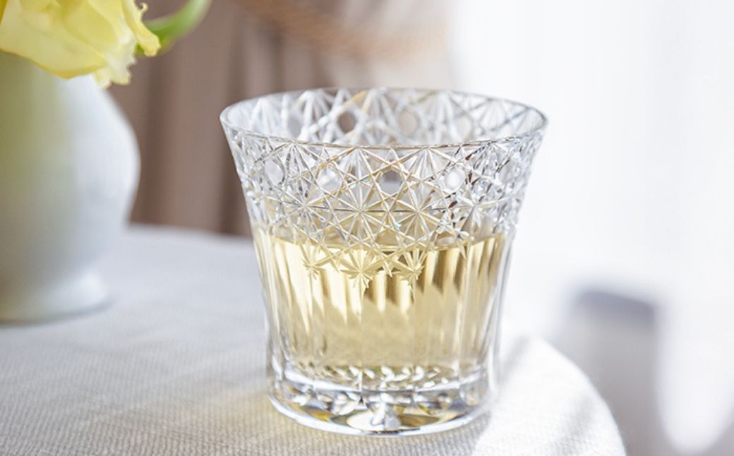 江戸切子 ロックグラス＜夢色＞カガミクリスタル T782-3020 |  江戸切子 クリスタルガラス ロックグラス ロック ウイスキー 焼酎 グラス  キレイ 上品 お祝い プレゼント 記念日 日本土産 伝統 日本製 プレゼント 贈り物 卒業祝い 就職祝い 記念品 贈答品 父の日 母の日 茨城県 龍ケ崎市