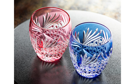 カガミクリスタルのペアロックグラス(鹿角)TPS752-2964-AB | グラス キレイ 上品 お祝い プレゼント 記念日 ギフト ご褒美 オリジナル 日本土産 クリスタルガラス 江戸切子 グラス コップ 伝統 日本製 プレゼント 贈り物 卒業祝い 就職祝い 記念品 贈答品 父の日 母の日 茨城県 龍ケ崎市