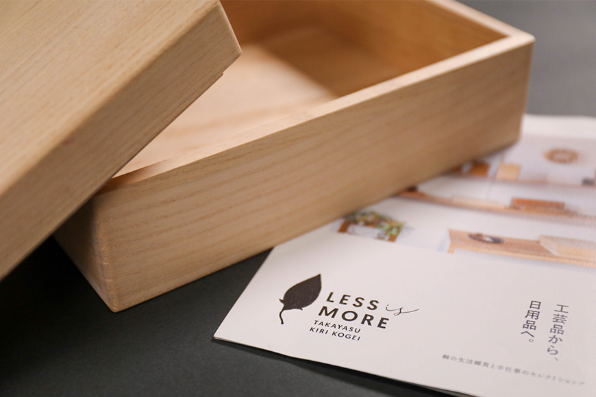 【TVで紹介されました】 贈答用 うなぎ 2人前セット 桐箱入り 土用の丑の日 ウナギ おすすめ 蒲焼き 蒲焼 国産 解凍 冷凍 土用 丑の日 お歳暮 お中元 笠間市 茨城県 老舗 贈答 贈り物 真空パック FJ-003