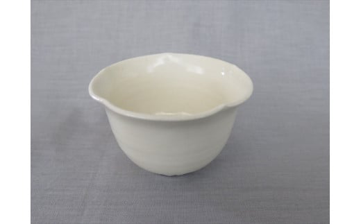 【おうちで陶炎祭】 粉引梅花小鉢 「新井倫彦」作【笠間焼】 AY-001