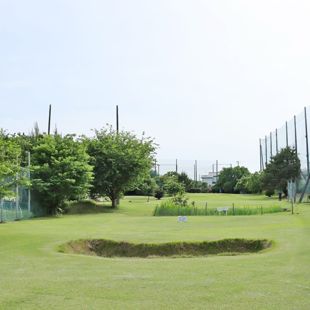 牛久ミニゴルフ場 土日祝日 半日 プレー 回数券 ( 4枚綴り ) ゴルフ ゴルフチケット ゴルフ場利用券 茨城 プレー券 練習券 体験 チケット