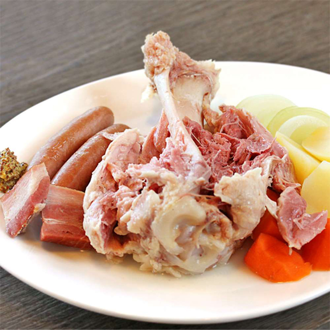 筑波ハム アイスバイン 700g 豚すね肉 茨城県産 『 常陸の輝き 』 ブランド豚 銘柄豚 ( 茨城県共通返礼品 ) 豚 肉 ドイツ 料理 冷凍 本場 とろとろ すね肉 スネ