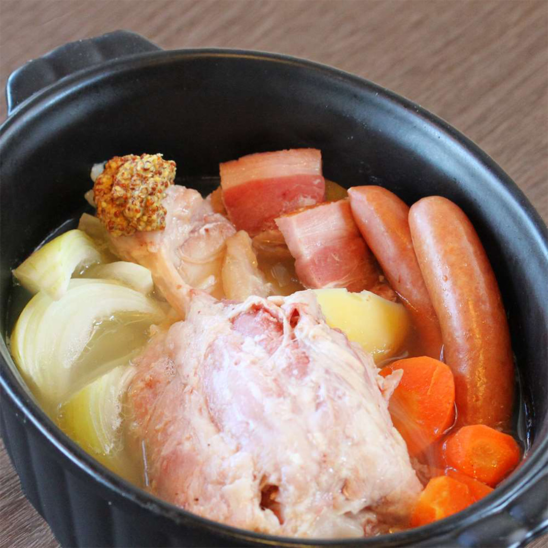 筑波ハム アイスバイン 1400g ( 700g × 2 ) 豚すね肉 茨城県産 『 常陸の輝き 』 ブランド豚 銘柄豚 ( 茨城県共通返礼品 ) 豚 肉 ドイツ 料理 冷凍 本場 とろとろ すね肉 スネ